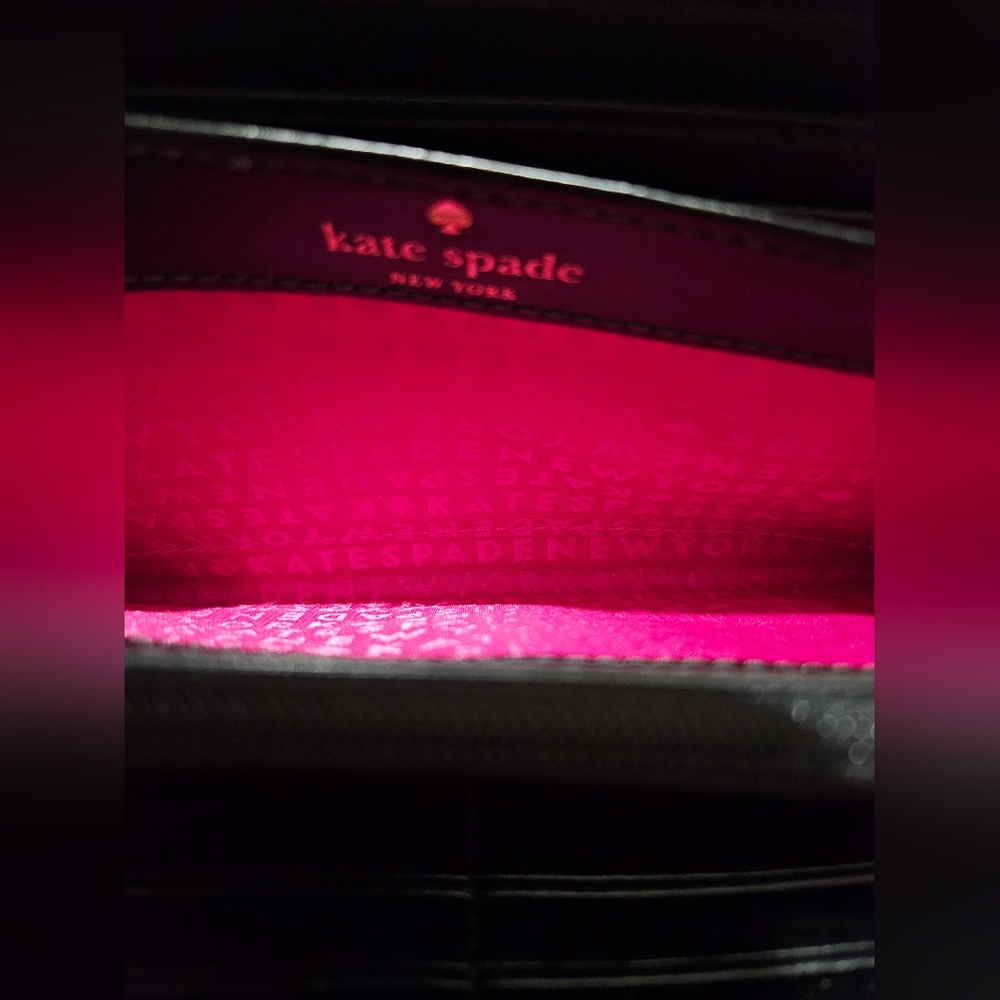 Kate Spade Black and White Animal Print Zip Around Wallet - Picture 9 of 12